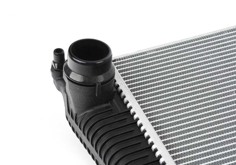 Radiateur de réfrigérant OEM 17118747893 pour BMW G87, G80, G81, G82, G83. BMW d'origine.