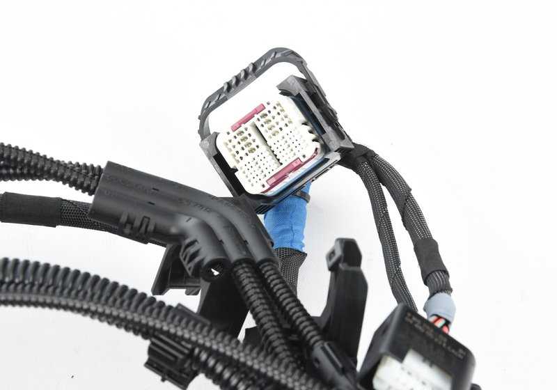 Arnés de cableado para BMW Serie 2 F22, F23, Serie 3 F30N, F34N, Serie 4 F32, F33, F36 (OEM 12518631665). Original BMW.