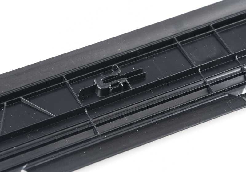 M Performance door sills for BMW 4 Series F32, F32N, F82, F82N (OEM 51472457839). Original BMW