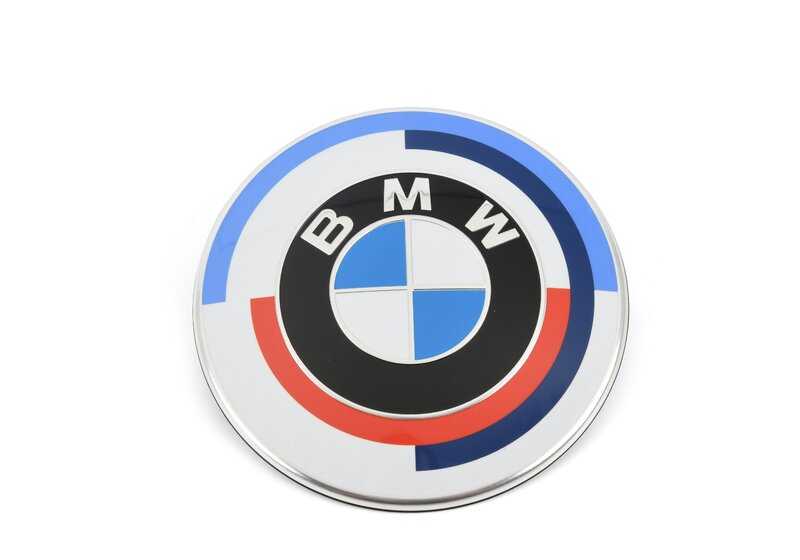 Emblema 50 Años M para BMW Serie 2 F44, Serie 8 F91, F92, F93, G14, G15, G16 (OEM 51148087192). Original BMW