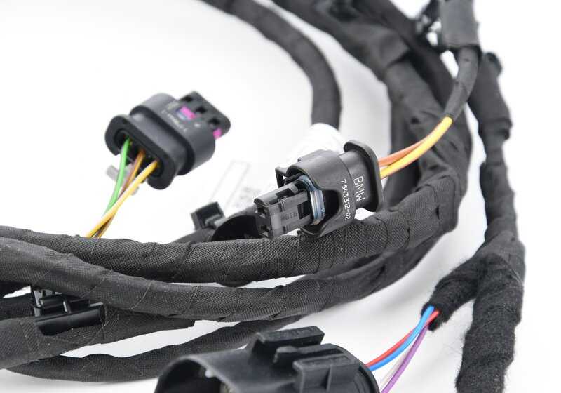 Front bumper wiring for BMW 3 Series G20, G21, G28 (OEM 61128717378). Original BMW