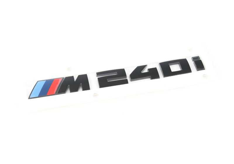 Emblemas y letras ///M 240i para BMW G42. Original BMW.