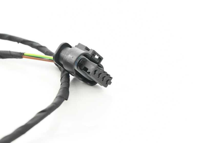 Cable Adaptador para BMW F20, F21, F52, F22, F23, F30, F31, F34, F35, F80, F32, F33 (OEM 61129356441). Original BMW.