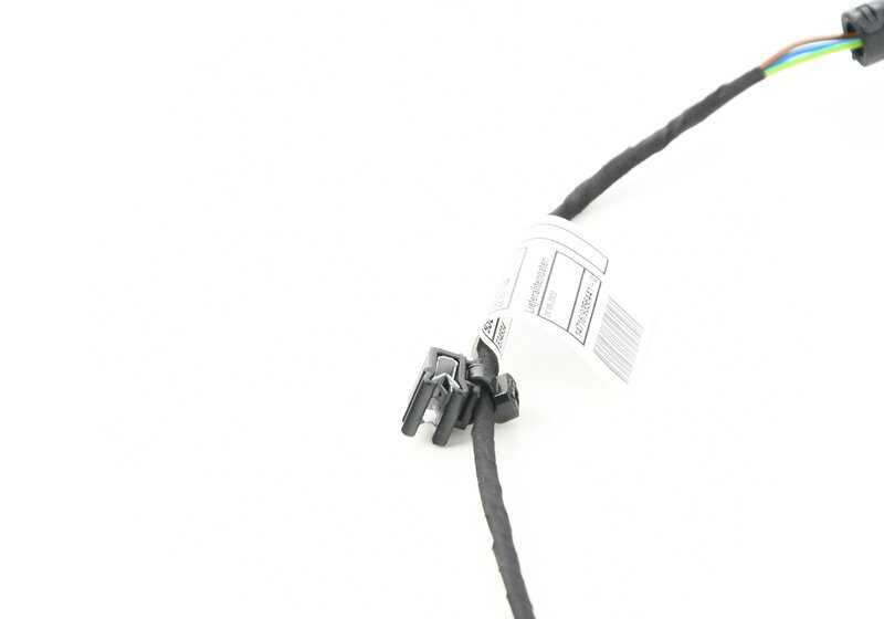 Cable Adaptador para BMW F20, F21, F52, F22, F23, F30, F31, F34, F35, F80, F32, F33 (OEM 61129356441). Original BMW.