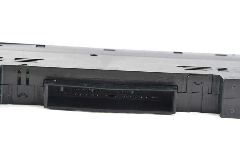 Centro de Control Consola Central para BMW E39 (OEM 61316927056). Original BMW