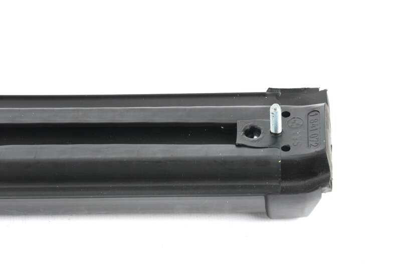 Listón de goma trasero para BMW Serie 3 E21 (OEM 51121841072). Original BMW