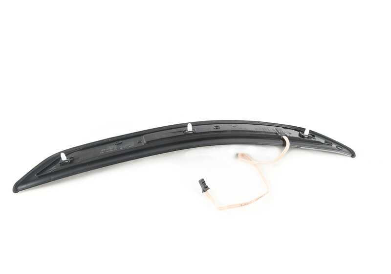 Tapa de entrada iluminada trasera derecha para BMW Serie 5 F90N (OEM 51478081396). Original BMW