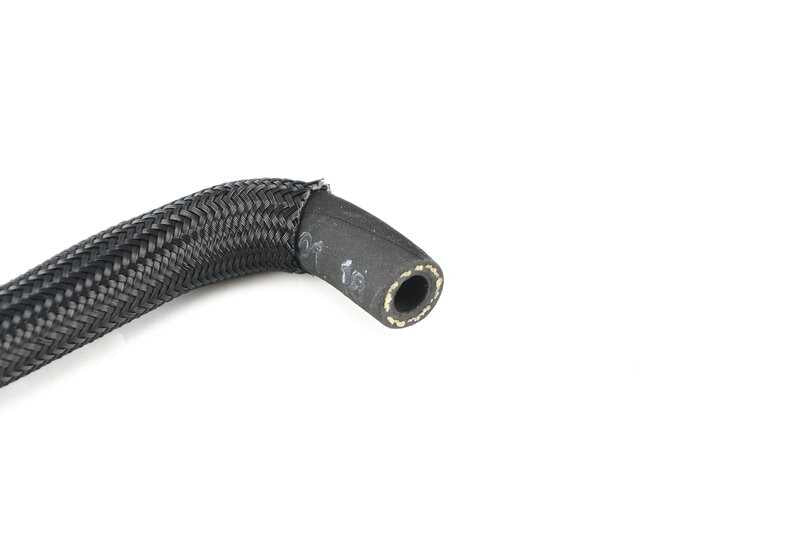 Tubo moldeado para BMW Serie 5 E39 (OEM 13901433676). Original BMW