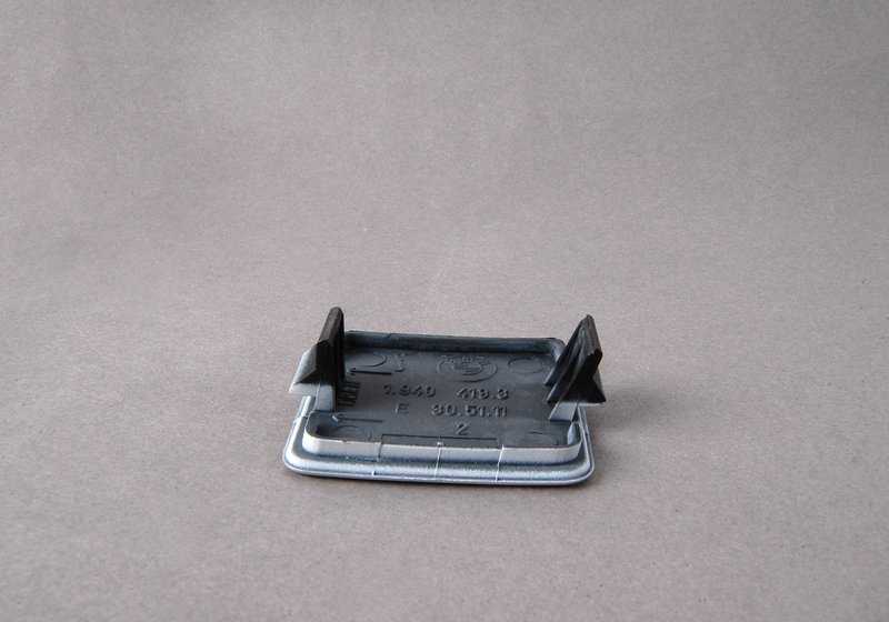 Tapón embellecedor OEM 51111961926 para BMW E30. Original BMW.