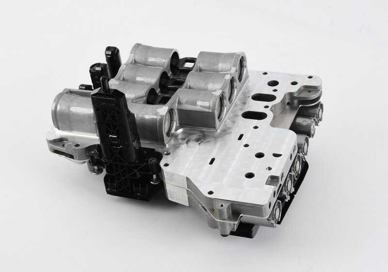 Módulo mecatrónico OEM 28607850242 para BMW F87, F80, F82, F83. Original BMW.