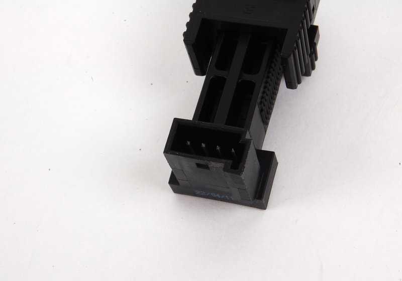 Interruptor de luz de freno para BMW E81, E82, E87, E87N, E88, E46, E90, E90N, E91, E91N, E92, E92N, E93, E93N, E39, E60, E60N, E61, E61N, F07, F10, F11, F18, F06, F12, F13, F01, F02, F04, E38, E65, E66, E84, E83, F25, F26, E53, E70, E71, E72, E85, E86, E