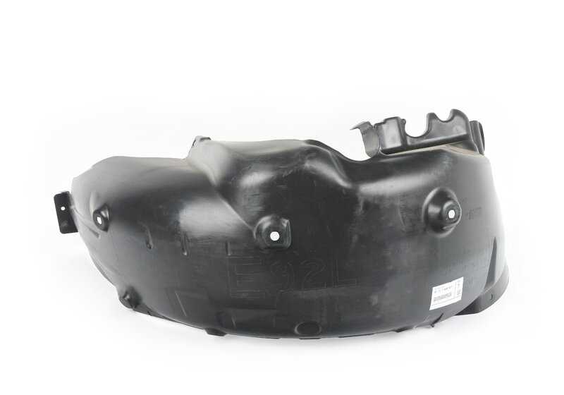 Cubierta de paso de rueda trasera izquierda para BMW Serie 3 E92, E92N (OEM 51717899817). Original BMW.