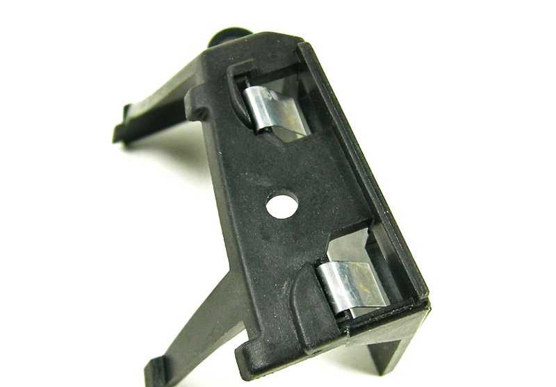 Soporte de luz intermitente derecha para BMW Serie 3 E46 (OEM 63136914764). Original BMW.