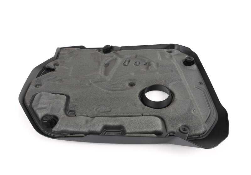 Cubierta del motor para BMW G02 (OEM 11128687751). Original BMW.