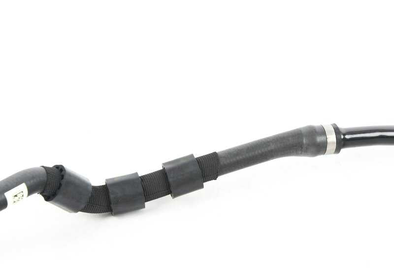 Manguera del radiador de refrigerante para BMW F23, F33, F36 (OEM 17128678415). Original BMW