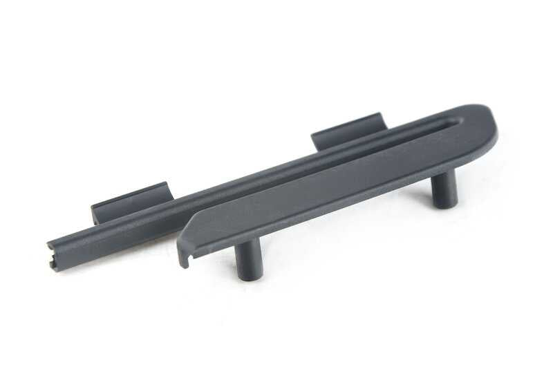 Tapadera de Rollo de Protección Solar derecha para BMW Serie 7 E38 (OEM 51468191960). Original BMW