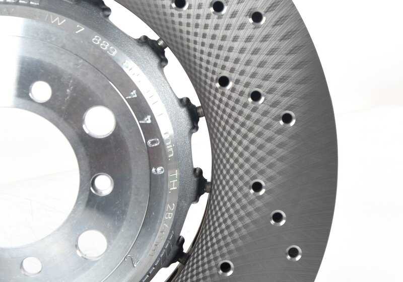 Left ventilated brake disc for BMW F87, F80, F82, F83 (OEM 34107889665). Original BMW