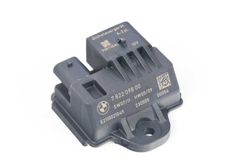 Unidad de control de precalentamiento para BMW Serie 1 F20, F21, Serie 2 F22, Serie 3 E90N, E91N, E92N, E93N, F30, F31, F34, Serie 4 F32, F33, F36, Serie 5 F07, F10, F11, X1 E84, X3 F25, X5 F15, MINI R56N (OEM 12217822098). Original BMW.