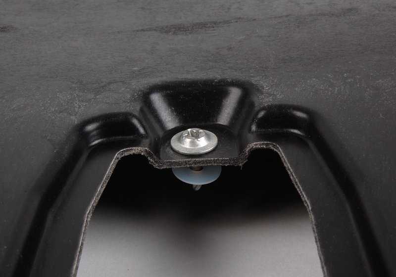 Protección del compartimento del motor delantero para BMW E70 (OEM 51757163280). Original BMW.