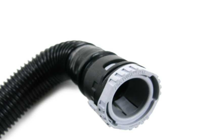 Tubo de descarga de ar OEM 1165755655 para BMW E82, E88, E90, E91, E92, E93. BMW original.