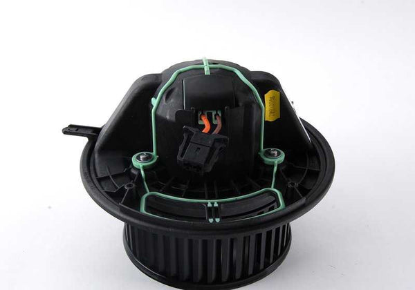 Ventilador para BMW Serie 1 E81, E82, E87, E88, Serie 3 E90, E91, E92, E93, X1 E84, X3 F25, X4 F26, Z4 E89 (OEM 64119227670). Original BMW