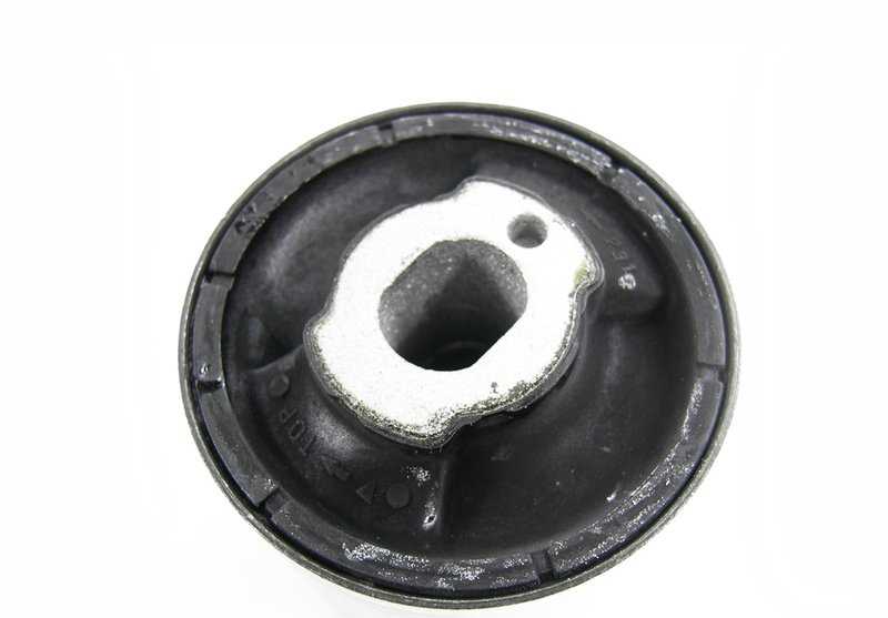 Gummilager trasero para BMW Serie 3 E46, X3 E83, E83N, Z4 E85 (OEM 33176751808). Original BMW.