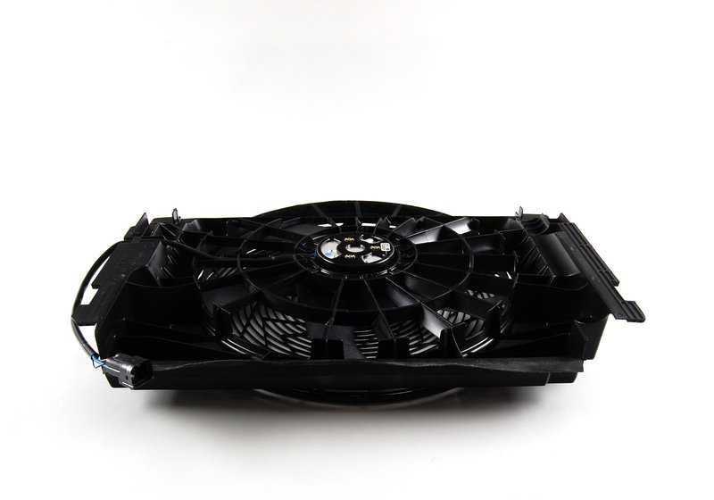 Ventilador con soporte OEM 64546921382 para BMW X5 (E53). Original BMW.