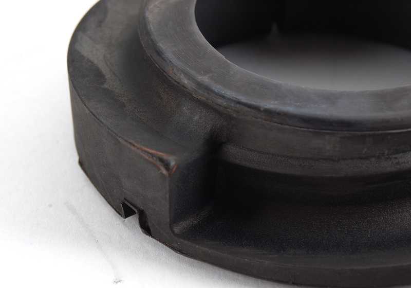 Base inférieure du ressort arrière OEM 33531136696 pour BMW E31. BMW d'origine.