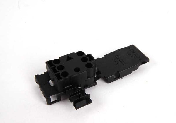 Conector OEM 61131378129 para BMW (Modelos compatibles: E30, E32, E34, E36, E38, E39, E46, E60, E61, E63, E64, E65, E66, E83). Original BMW.