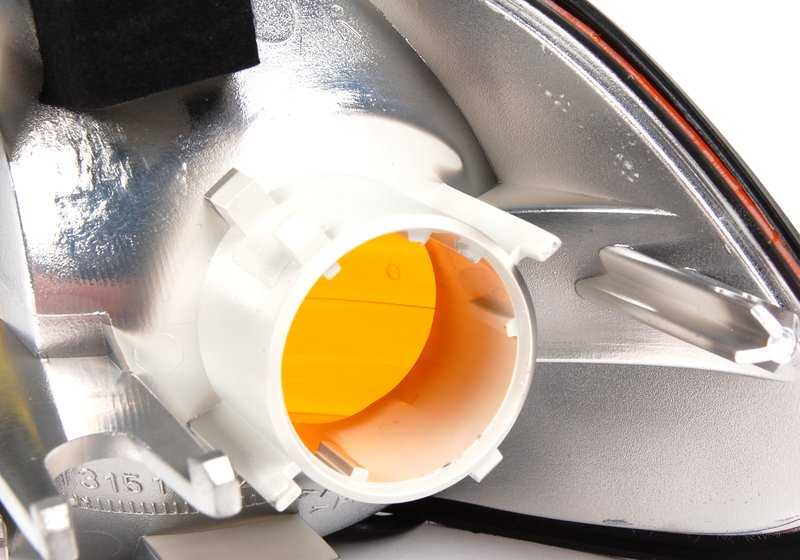 Luz intermitente derecha para BMW Serie 7 E38 (OEM 63138379108). Original BMW