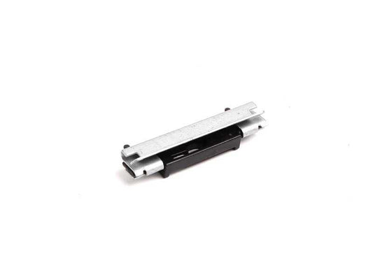 Clip para BMW X3 E83, E83N (OEM 51313448374). Original BMW