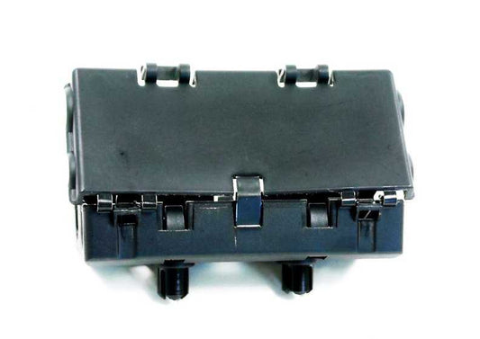 Suporte de conexão elétrica OEM 61138372280 para BMW (modelos compatíveis: E81, E82, E87, E88, F20, F21, E46, E90, E91, E92, E93, F31, F34, F32, F33, F36, F82, E60, E61, E63, E64, E65, E66, E84, E53, E85, E86, E89, E52). BMW originais.