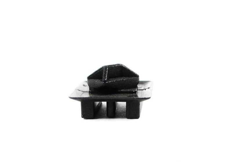 Soporte de Conexión Enchufable Negro para BMW E87, E88, F20, F21, F52, E30, E36, E46, E90, E91, E92, E93, E34, E39, E32, E38, E65, E66, E84, E83, F25, E53, E89, E52, R21, R28 (OEM 61131378944). Original BMW