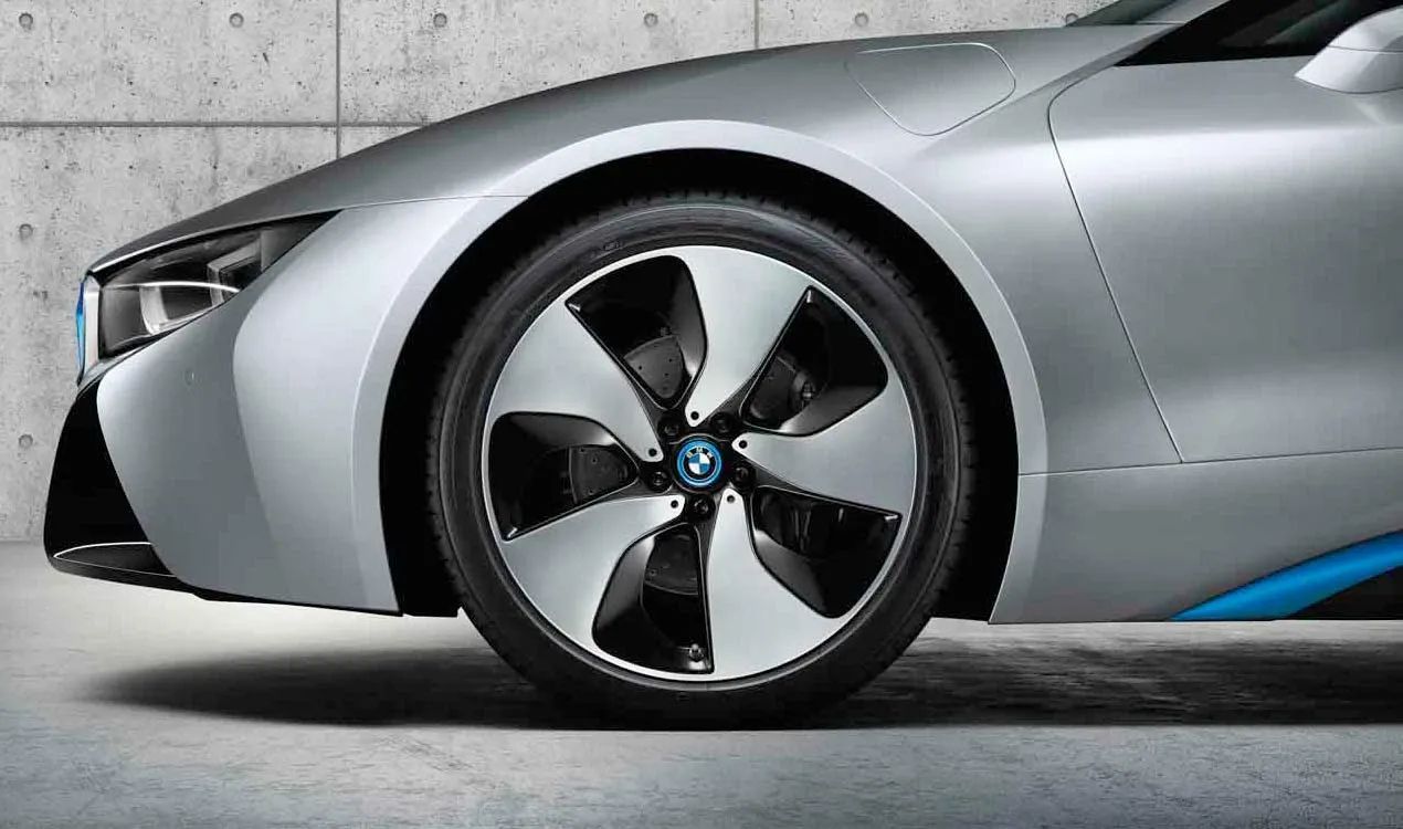 Alloy wheel Turbinenstyling 444 left side for BMW I12, I12N, I15 (OEM 36116853004). Original BMW