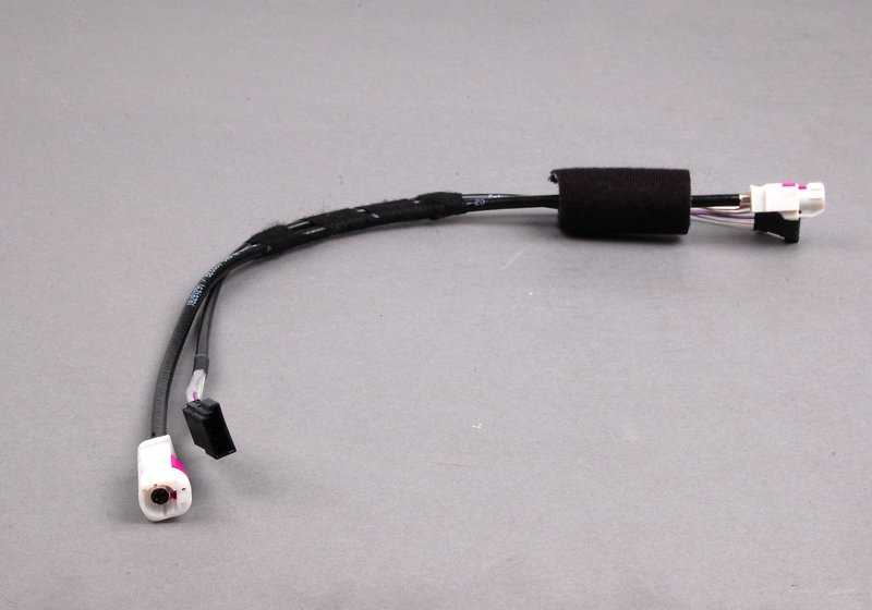 AUX and USB cable for BMW 3 Series E90, E91, E92, E93 (OEM 61129187009). Genuine BMW.