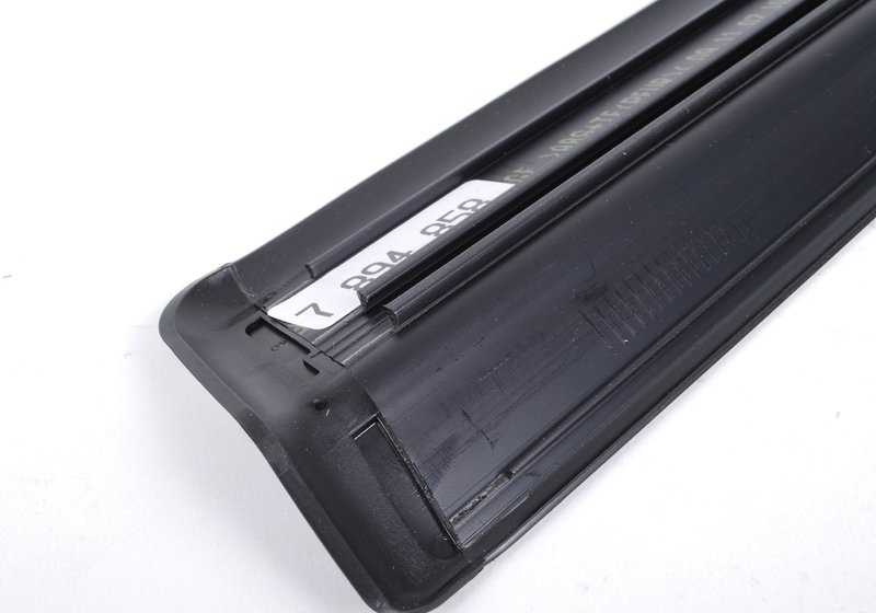 Cubierta de entrada delantera para BMW Serie 3 E46 (OEM 51477894858). Original BMW.