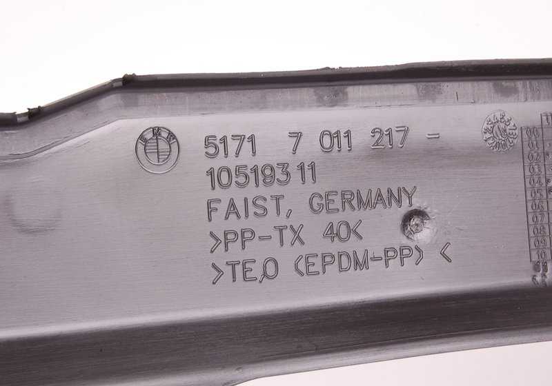 Conducción de aire radiador de refrigerante superior para BMW E65, E66 (OEM 51717011217). Original BMW