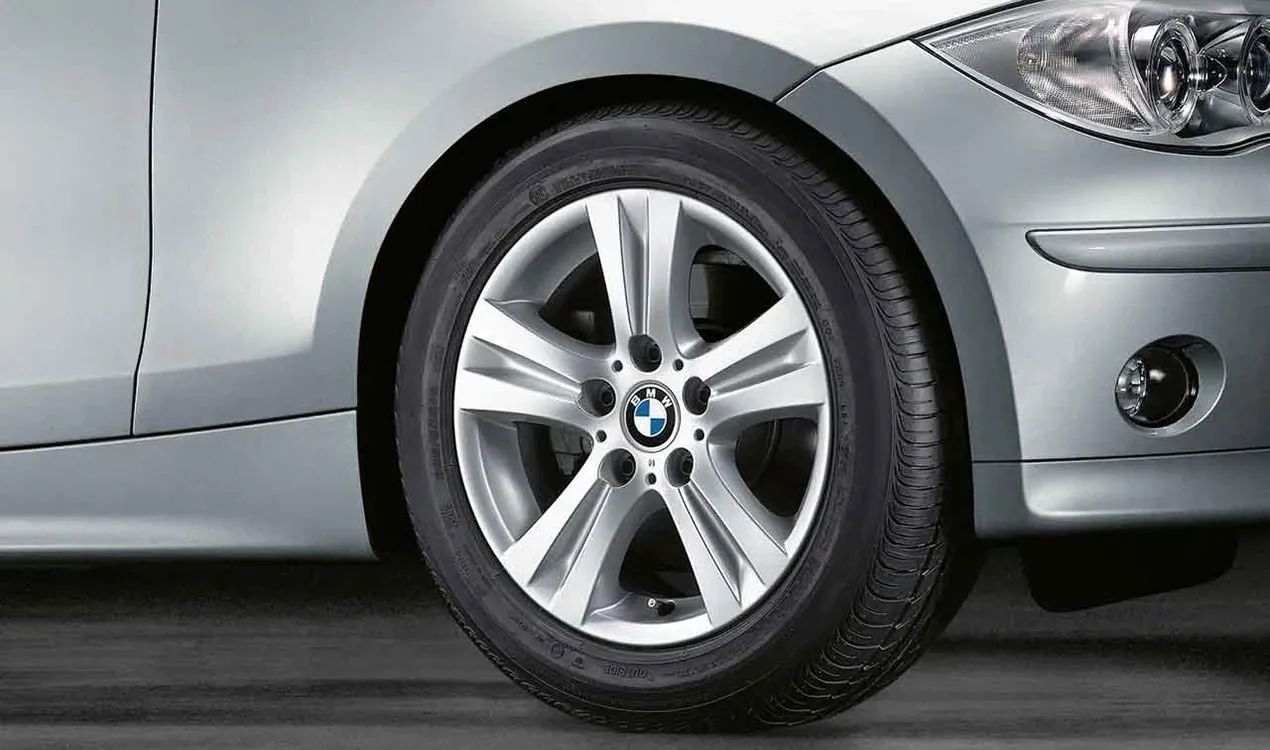 222 Double Spoke Aluminum Wheels for BMW 1 Series E81, E82, E87, E87N, E88 (OEM 36116779696). Genuine BMW