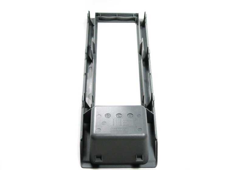 Soporte original para consola de teléfono OEM 51167110647 para BMW E46. Compatible con todas las versiones del modelo.