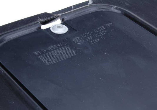 Protección del compartimento del motor delantero para BMW Serie 5 E39 (OEM 51718159981). Original BMW.