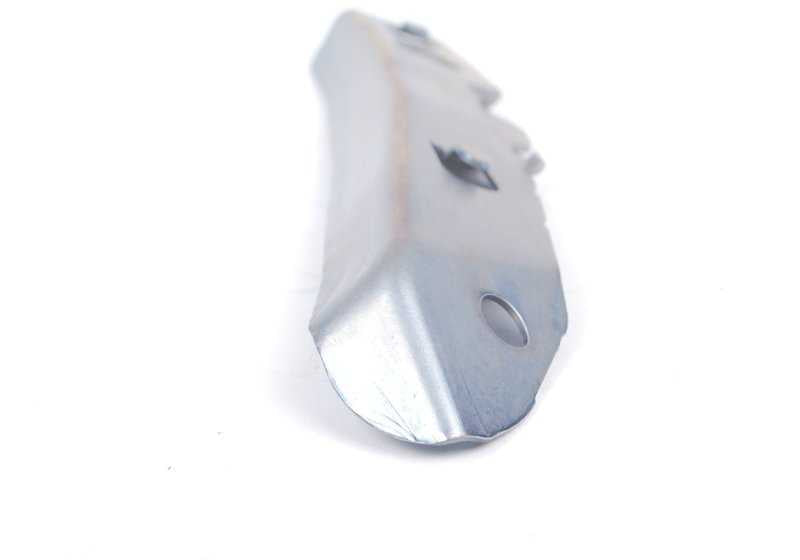 Embellecedor parachoques delantero izquierdo OEM 51117907205 para BMW E90, E92, E93. Original BMW.