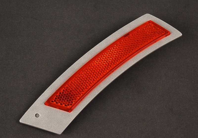 OEM left lateral reflector 63147176671 for BMW E63, E64. Original BMW.