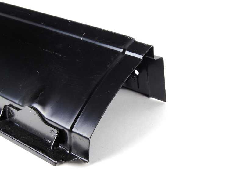 Right cover for BMW 3 Series E30 (OEM 41351935898). Original BMW.