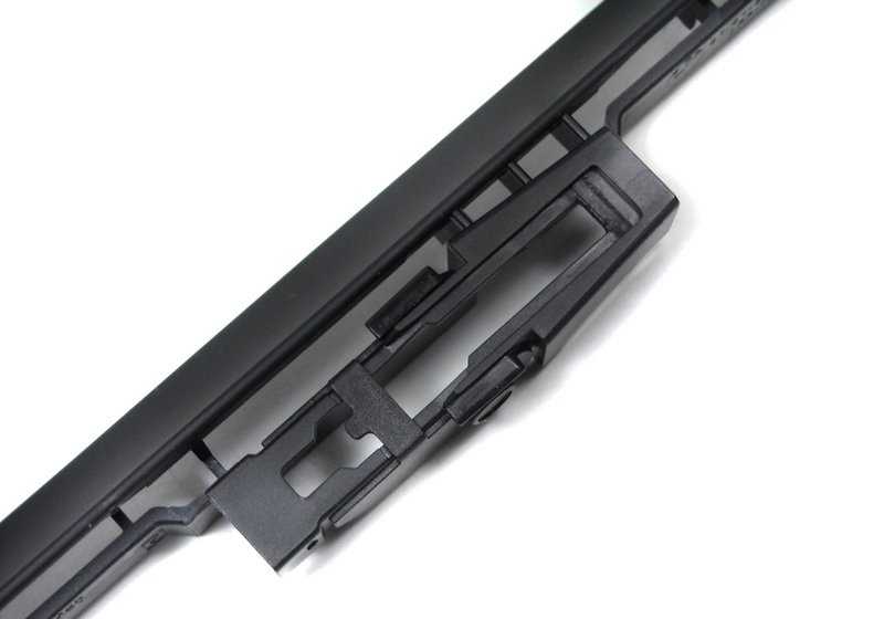 Spoiler de escobilla de limpiaparabrisas derecho para BMW E39 (OEM 61618162983). Original BMW.