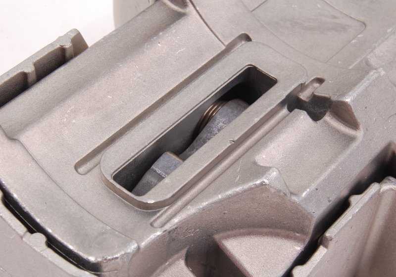 Bloqueo de columna de dirección OEM 32306786922 para BMW E60, E61, E63, E64. Original BMW.