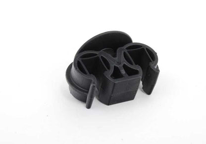 Doble clip para BMW E81, E82, E87, E88 Serie 3 E90, E91, E92, E93, X1 E84, X5 E70, X6 E71 (OEM 64536930042). Original BMW.