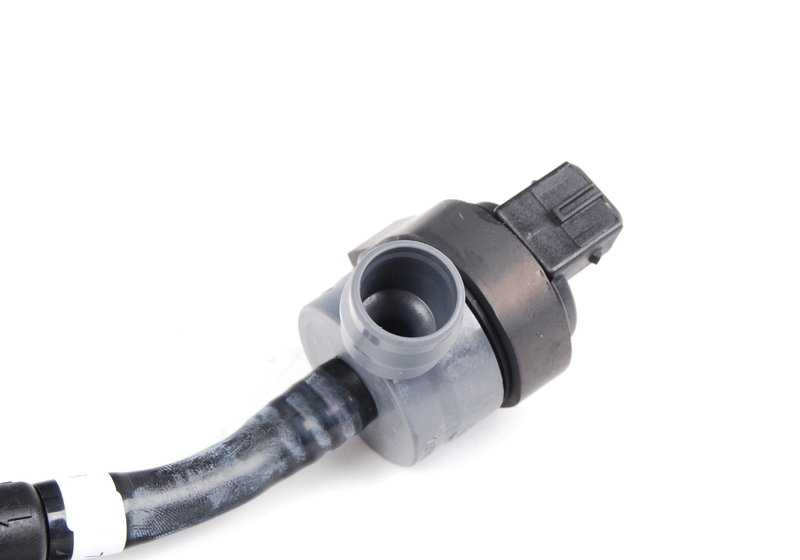 Tank Vent Valve with Pipe for BMW 1 Series E82 E88, 3 Series E90 E91 E92 E93, 5 Series E60N E61N, 7 Series F01 F02, X6 E71, Z4 E89 (OEM 13907618652). Original BMW.