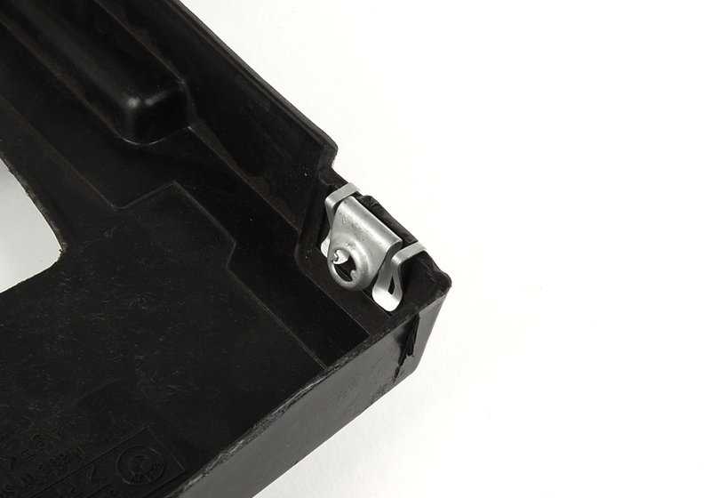 Protección lateral izquierda del compartimento del motor para BMW Serie 7 E38 (OEM 51718163835). Original BMW