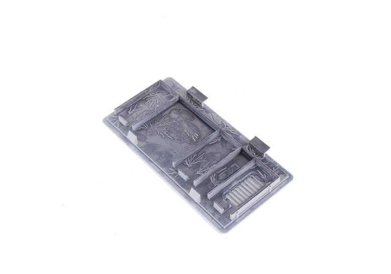 Cubierta de micrófono original BMW OEM 51448250115 para modelos E46, E39 y E38. Perfecta para recambio o reparación.