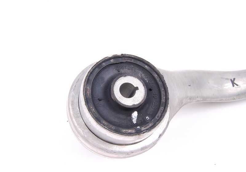 Brazo de suspensión delantero derecho con soporte hidráulico OEM 31126855742 para BMW F20, F21, F22, F23, F30, F31, F34, F32, F33, F36. Original BMW.